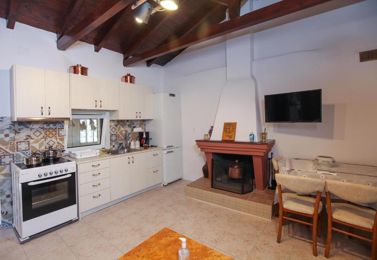 Traditional Guesthouse Asimakis Anifion Exterior foto
